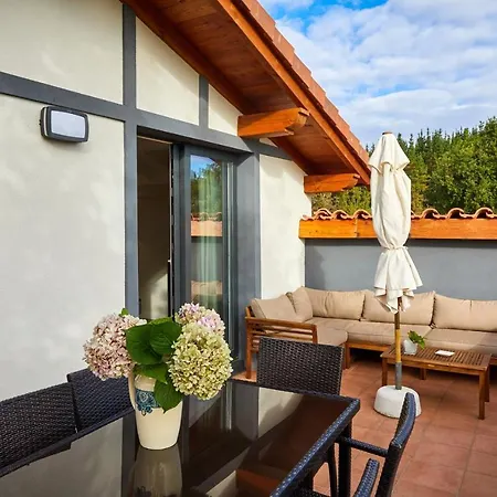 Urain - At Flysch-coast *