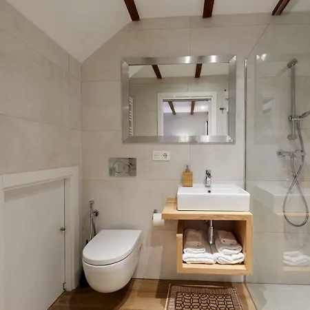 Urain - At Flysch-coast Apartament *