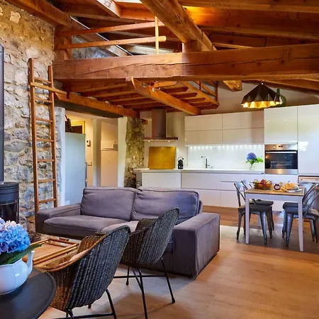 Urain - At Flysch-coast Apartment