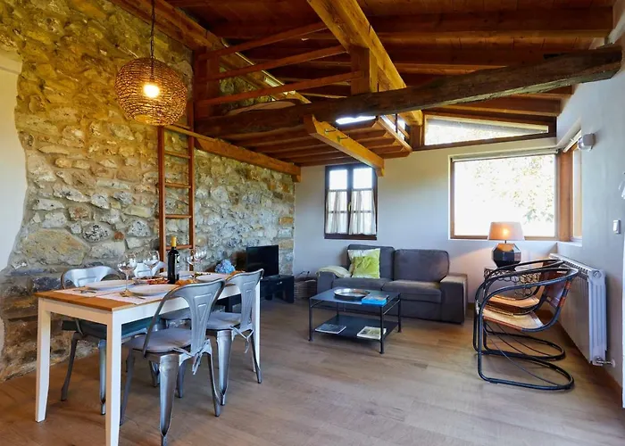 Urain - At Flysch-coast