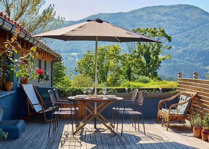 Urain - At Flysch-coast *