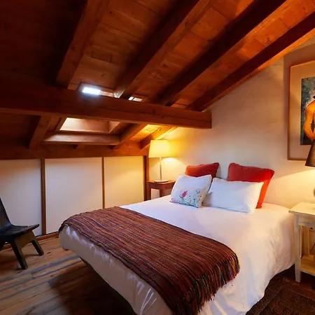 شقة Urain - At Flysch-coast